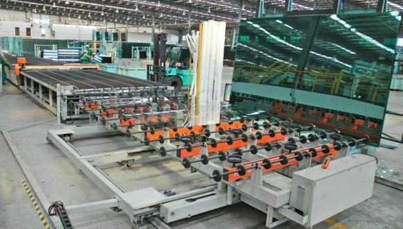 中国玻璃切割乐动·官方端网站在线-乐动（中国）
产业目前依然是一个外向型的产业